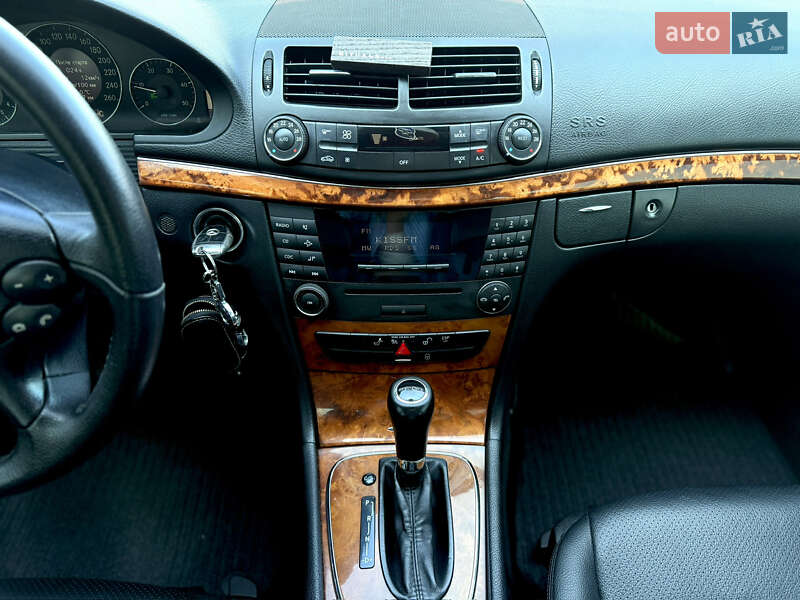 Седан Mercedes-Benz E-Class 2008 в Киеве