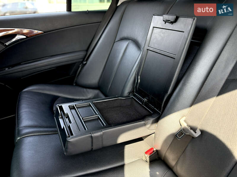 Седан Mercedes-Benz E-Class 2008 в Киеве