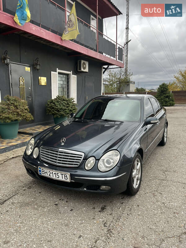 Седан Mercedes-Benz E-Class 2002 в Одесі