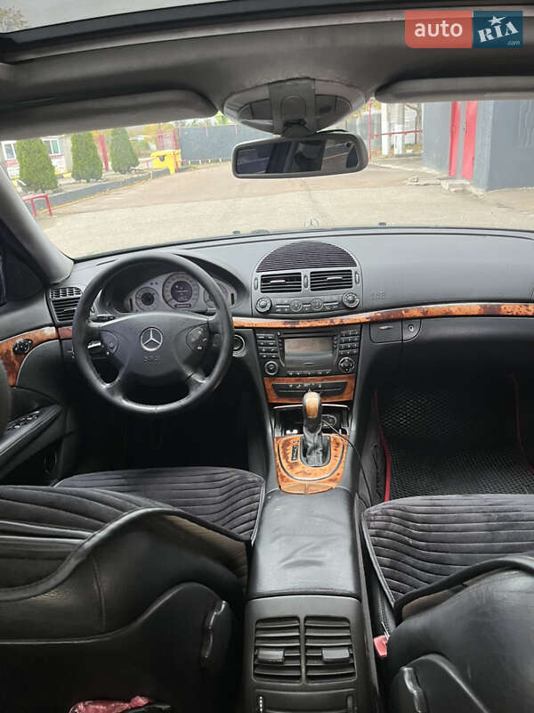 Седан Mercedes-Benz E-Class 2002 в Одесі