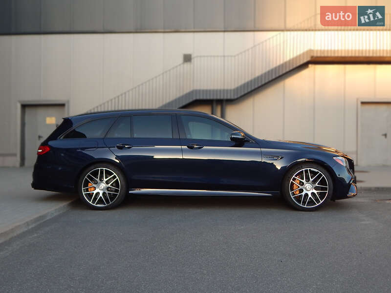 Универсал Mercedes-Benz E-Class 2018 в Киеве