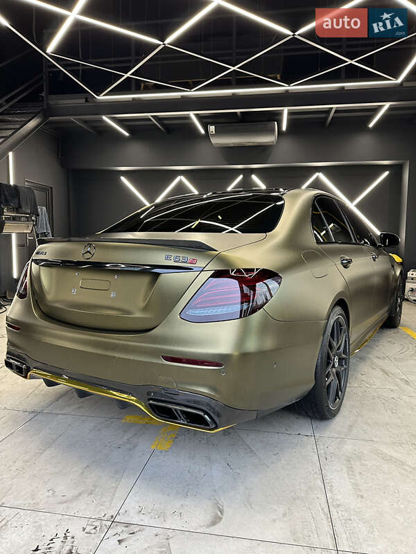 Седан Mercedes-Benz E-Class 2018 в Киеве фото 34 Седан Mercedes-Benz E-Class 2018 в Киеве