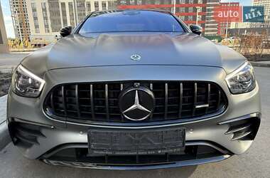 Седан Mercedes-Benz E-Class 2022 в Києві