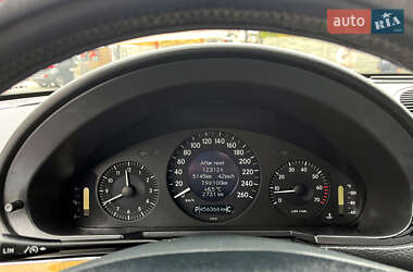 Седан Mercedes-Benz E-Class 2005 в  фото 14 Седан Mercedes-Benz E-Class 2005 в