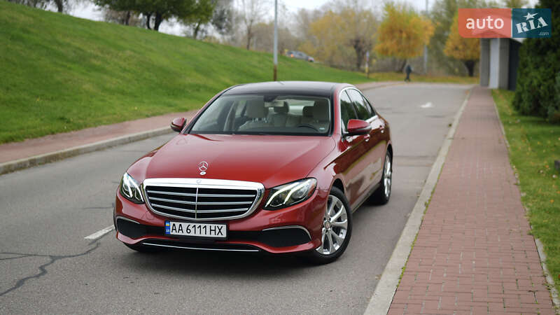 Седан Mercedes-Benz E-Class 2016 в Киеве