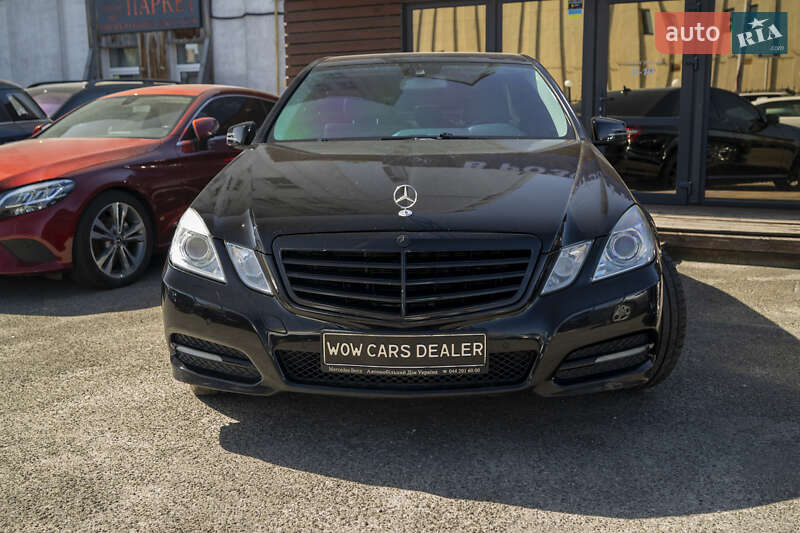 Седан Mercedes-Benz E-Class 2010 в Киеве фото 2 Седан Mercedes-Benz E-Class 2010 в Киеве