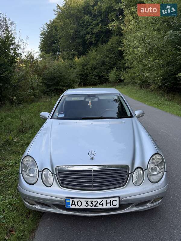 Седан Mercedes-Benz E-Class 2005 в Хусті фото 2 Седан Mercedes-Benz E-Class 2005 в Хусті