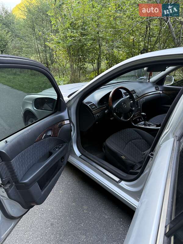 Седан Mercedes-Benz E-Class 2005 в Хусті фото 6 Седан Mercedes-Benz E-Class 2005 в Хусті