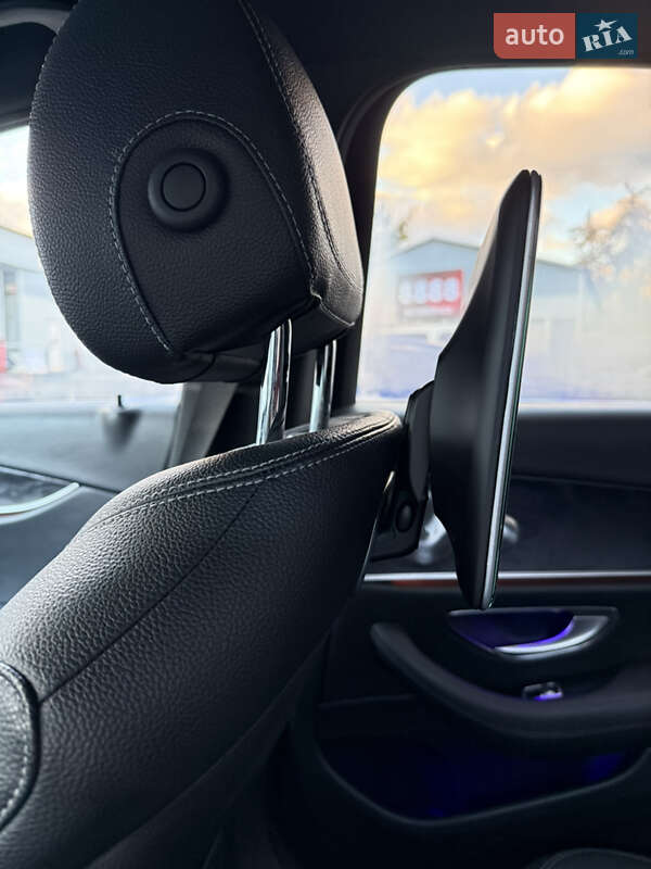 Седан Mercedes-Benz E-Class 2018 в Києві