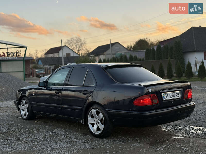 Седан Mercedes-Benz E-Class 1998 в Чернівцях фото 3 Седан Mercedes-Benz E-Class 1998 в Чернівцях