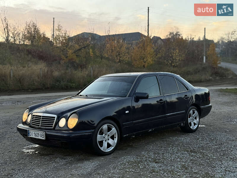 Mercedes-Benz E-Class 1998 Mercedes-Benz E-Class 1998