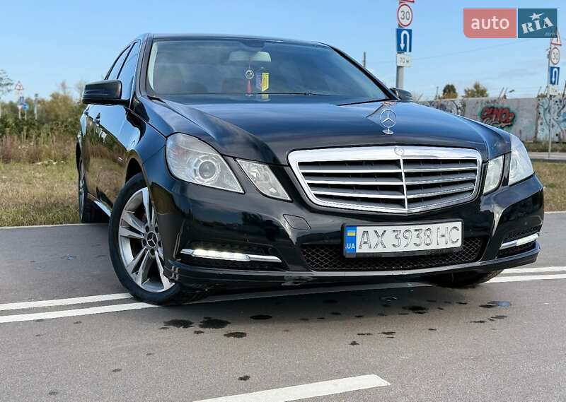 Седан Mercedes-Benz E-Class 2012 в Харькове фото 2 Седан Mercedes-Benz E-Class 2012 в Харькове
