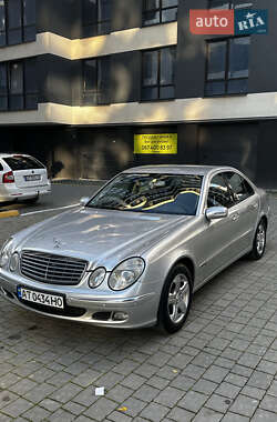 Седан Mercedes-Benz E-Class 2004 в Ивано-Франковске