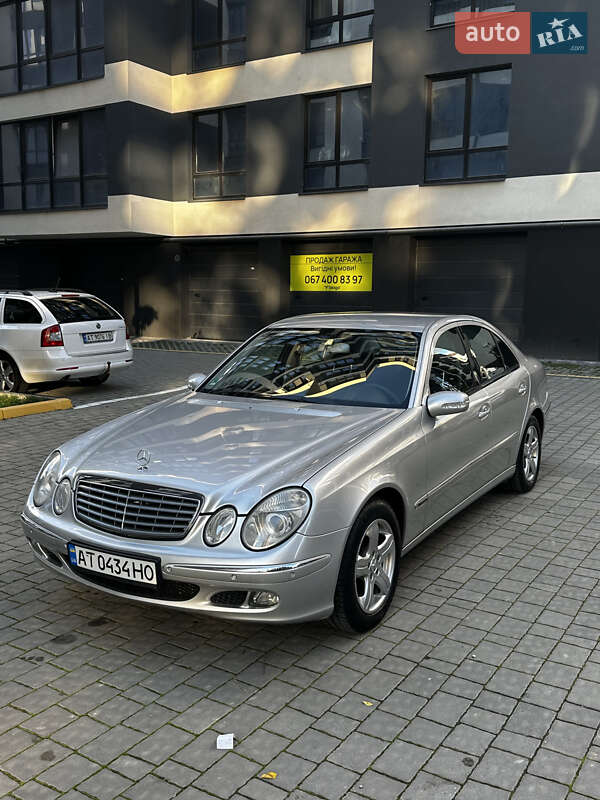 Mercedes-Benz E-Class 2004 Mercedes-Benz E-Class 2004