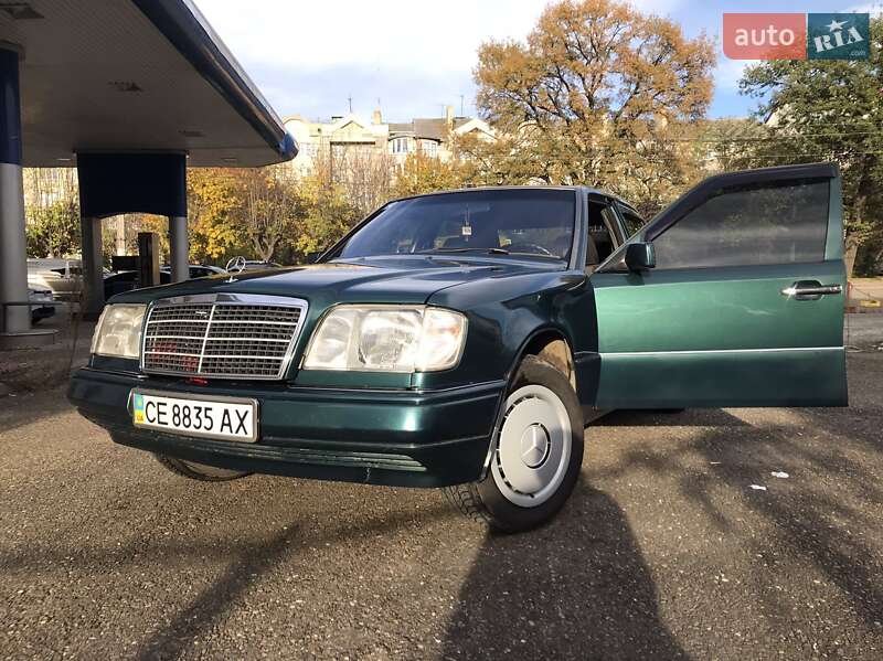 Седан Mercedes-Benz E-Class 1994 в Чернівцях