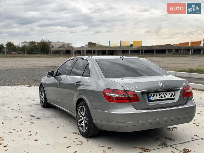 Седан Mercedes-Benz E-Class 2010 в Києві фото 4 Седан Mercedes-Benz E-Class 2010 в Києві