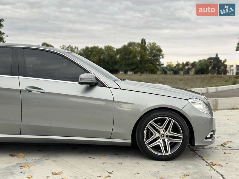 Седан Mercedes-Benz E-Class 2010 в Києві фото 8 Седан Mercedes-Benz E-Class 2010 в Києві