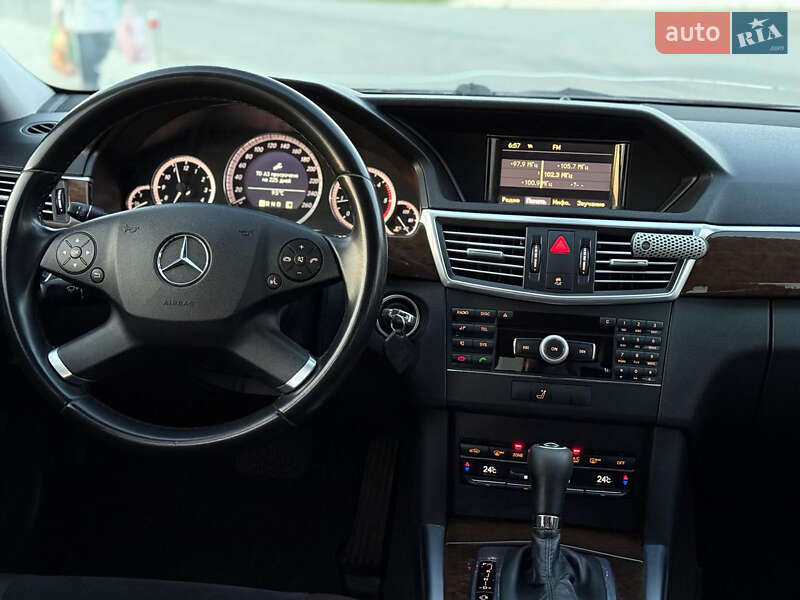 Седан Mercedes-Benz E-Class 2010 в Ужгороде фото 9 Седан Mercedes-Benz E-Class 2010 в Ужгороде