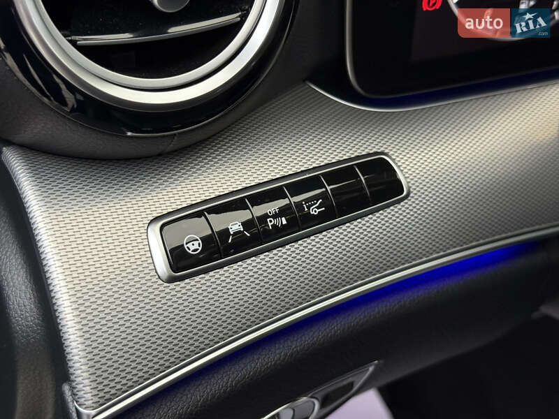 Універсал Mercedes-Benz E-Class 2016 в Нововолинську фото 47 Універсал Mercedes-Benz E-Class 2016 в Нововолинську