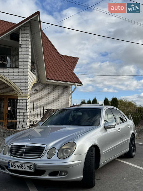 Седан Mercedes-Benz E-Class 2004 в Вінниці