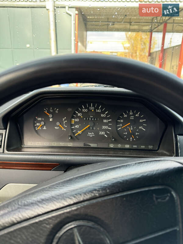 Универсал Mercedes-Benz E-Class 1996 в Бориславе