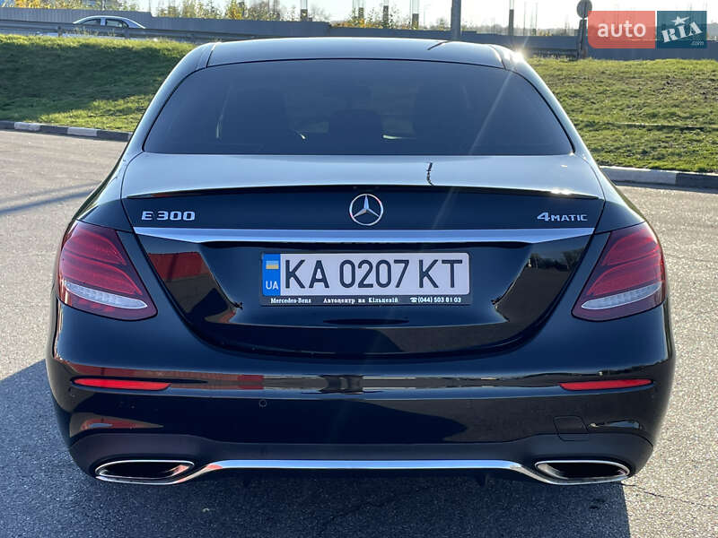 Седан Mercedes-Benz E-Class 2016 в Киеве фото 10 Седан Mercedes-Benz E-Class 2016 в Киеве
