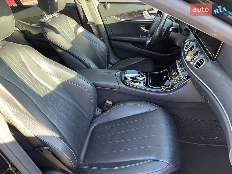Седан Mercedes-Benz E-Class 2016 в Киеве фото 25 Седан Mercedes-Benz E-Class 2016 в Киеве