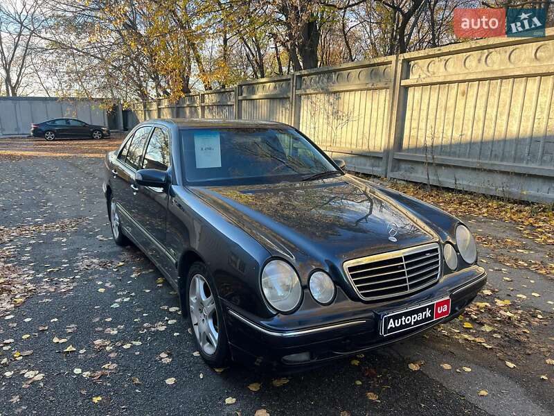 Седан Mercedes-Benz E-Class 2002 в Києві фото 3 Седан Mercedes-Benz E-Class 2002 в Києві