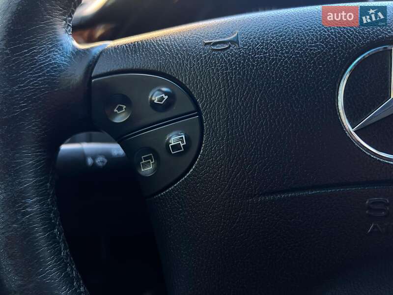 Седан Mercedes-Benz E-Class 2002 в Києві фото 16 Седан Mercedes-Benz E-Class 2002 в Києві