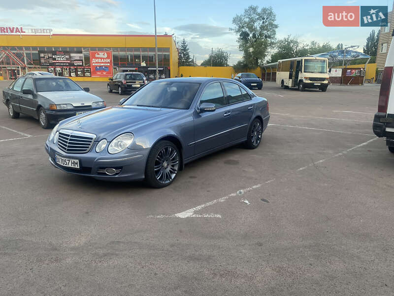 Седан Mercedes-Benz E-Class 2007 в Житомире