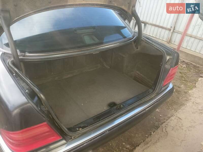 Седан Mercedes-Benz E-Class 1998 в Черновцах