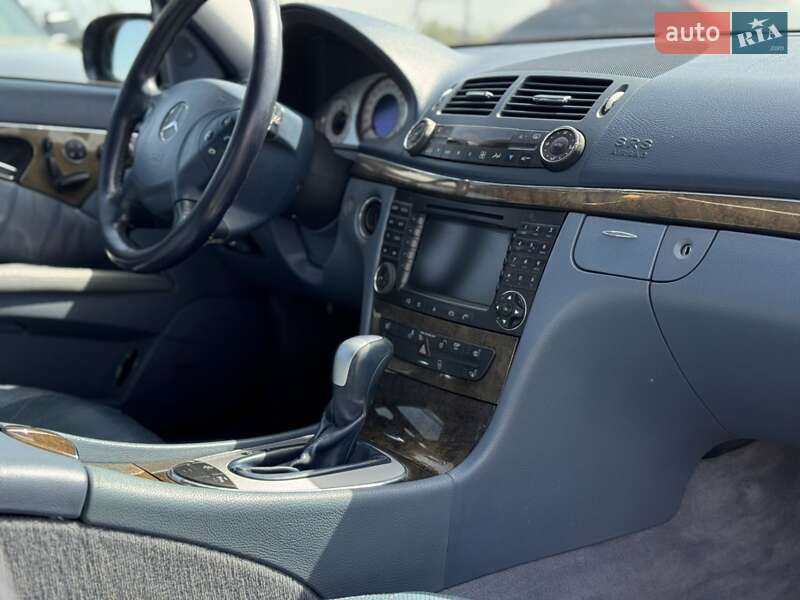Седан Mercedes-Benz E-Class 2005 в Львове фото 17 Седан Mercedes-Benz E-Class 2005 в Львове