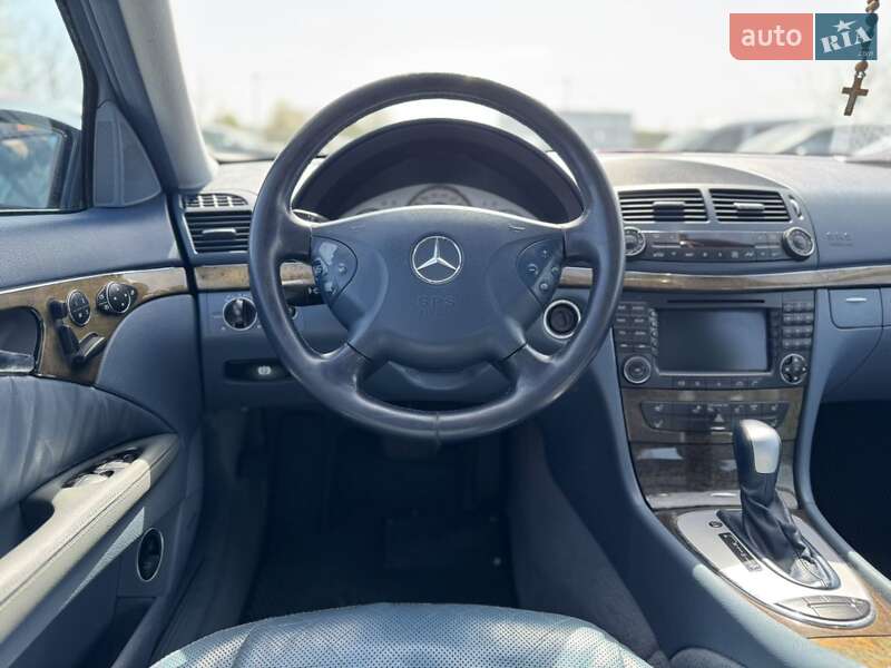Седан Mercedes-Benz E-Class 2005 в Львове фото 22 Седан Mercedes-Benz E-Class 2005 в Львове