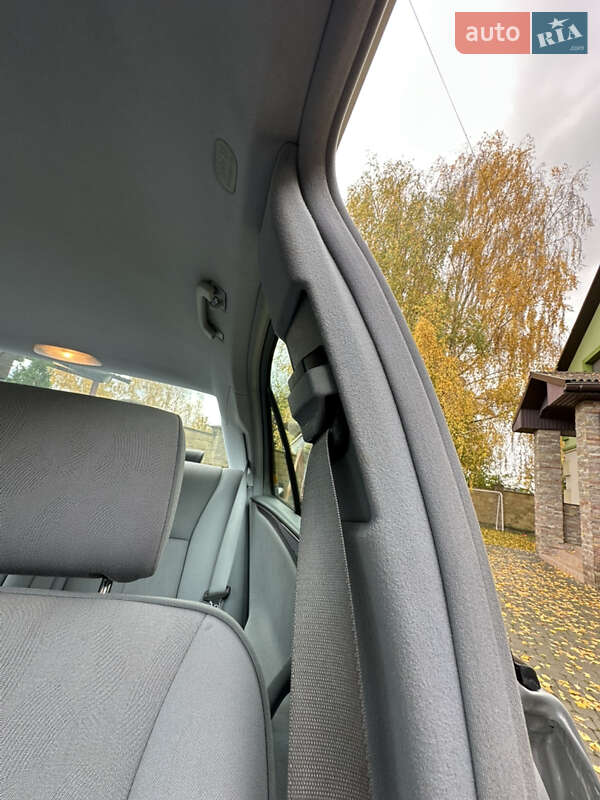 Седан Mercedes-Benz E-Class 2000 в Луцьку фото 33 Седан Mercedes-Benz E-Class 2000 в Луцьку