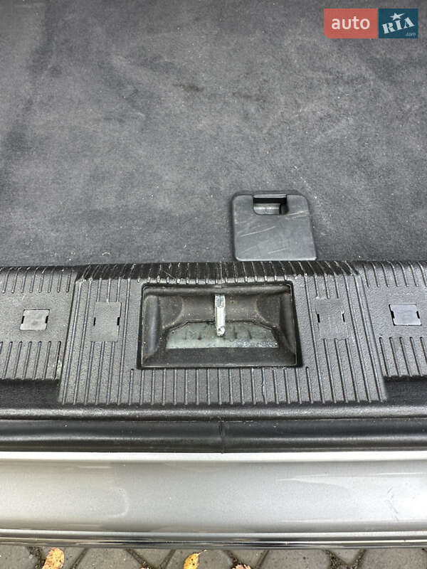 Седан Mercedes-Benz E-Class 2000 в Луцьку фото 39 Седан Mercedes-Benz E-Class 2000 в Луцьку