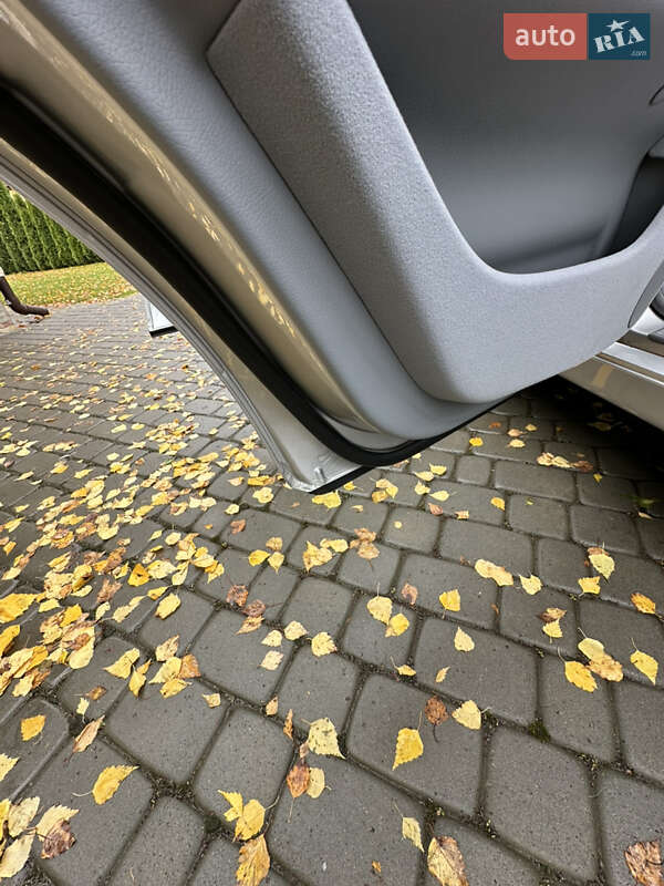 Седан Mercedes-Benz E-Class 2000 в Луцьку фото 53 Седан Mercedes-Benz E-Class 2000 в Луцьку