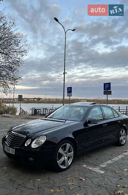 Седан Mercedes-Benz E-Class 2008 в Тернополі