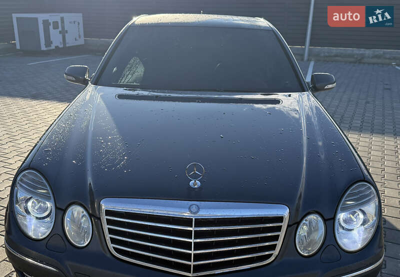 Седан Mercedes-Benz E-Class 2008 в Николаеве фото 21 Седан Mercedes-Benz E-Class 2008 в Николаеве