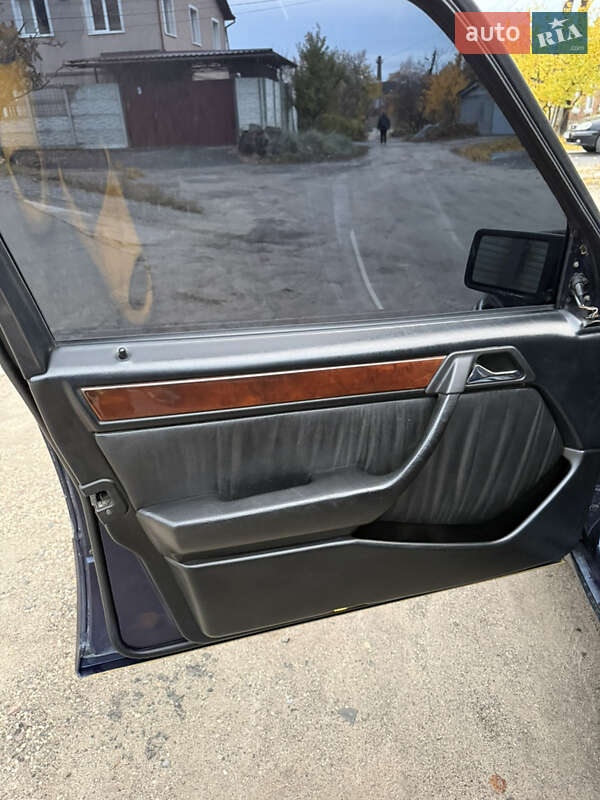 Седан Mercedes-Benz E-Class 1995 в Харькове фото 13 Седан Mercedes-Benz E-Class 1995 в Харькове