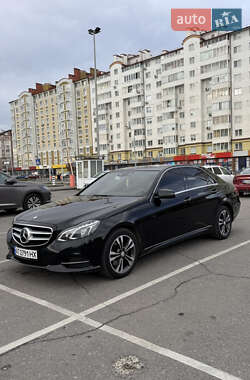 Седан Mercedes-Benz E-Class 2014 в Городенці
