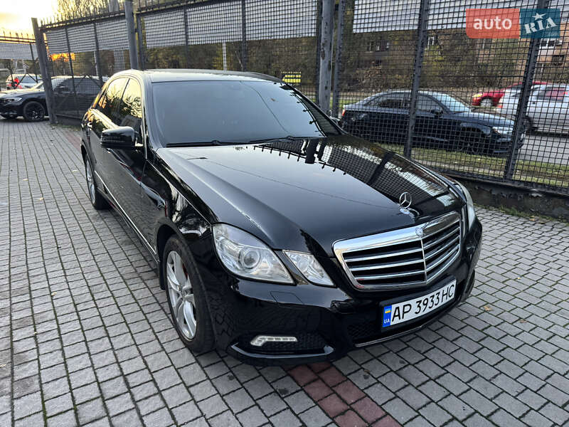 Седан Mercedes-Benz E-Class 2009 в Запоріжжі
