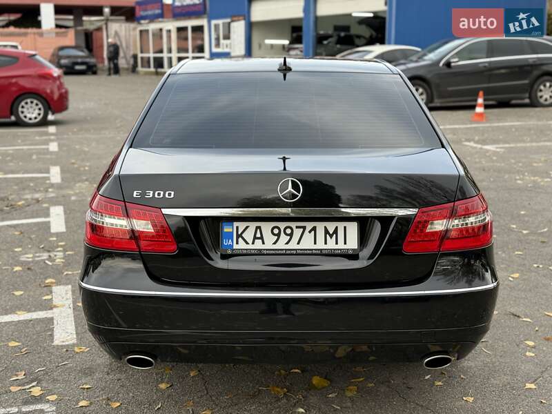Седан Mercedes-Benz E-Class 2011 в Киеве фото 13 Седан Mercedes-Benz E-Class 2011 в Киеве