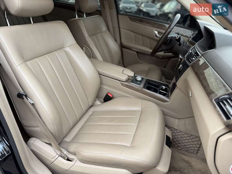 Седан Mercedes-Benz E-Class 2011 в Киеве фото 24 Седан Mercedes-Benz E-Class 2011 в Киеве