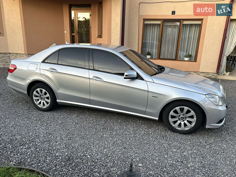 Седан Mercedes-Benz E-Class 2009 в Мукачево фото 5 Седан Mercedes-Benz E-Class 2009 в Мукачево