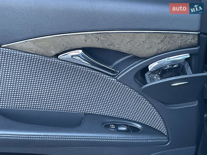 Седан Mercedes-Benz E-Class 2004 в Виннице