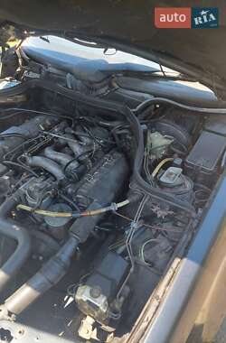 Седан Mercedes-Benz E-Class 1985 в Виннице