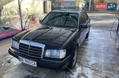 Седан Mercedes-Benz E-Class 1992 в Первомайске Седан Mercedes-Benz E-Class 1992 в Первомайске