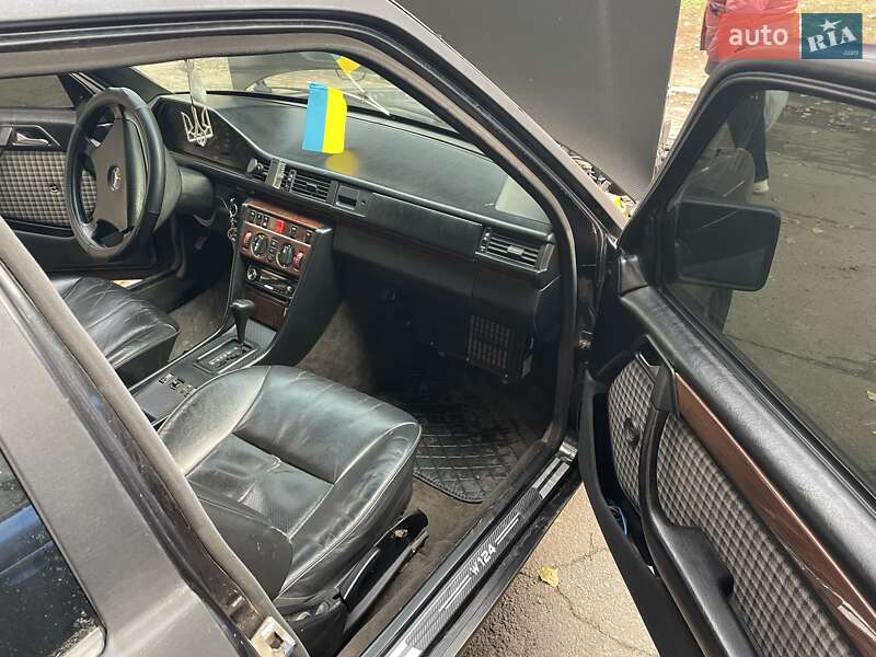 Седан Mercedes-Benz E-Class 1992 в Первомайске фото 9 Седан Mercedes-Benz E-Class 1992 в Первомайске