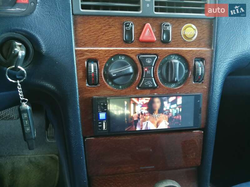 Седан Mercedes-Benz E-Class 1996 в Ирпене