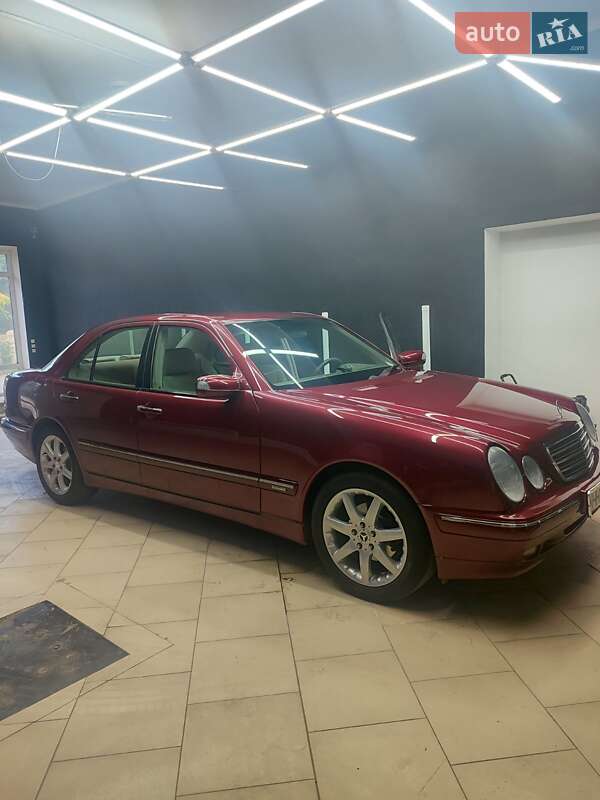 Mercedes-Benz E-Class 1999